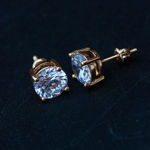 Round Cut Diamond Earrings in Yellow/White Gold